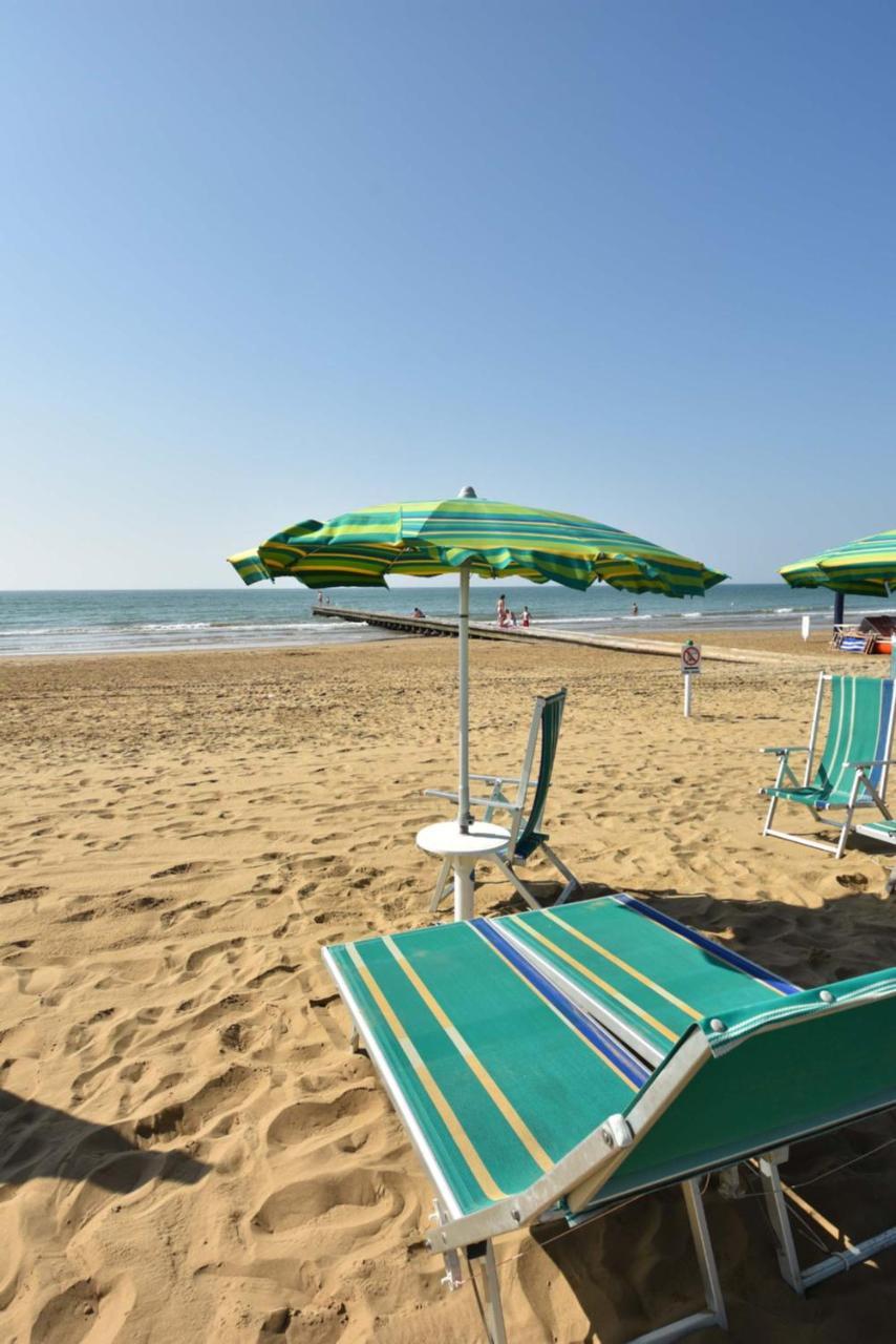 Residence Mariavittoria Lido di Jesolo Exterior foto